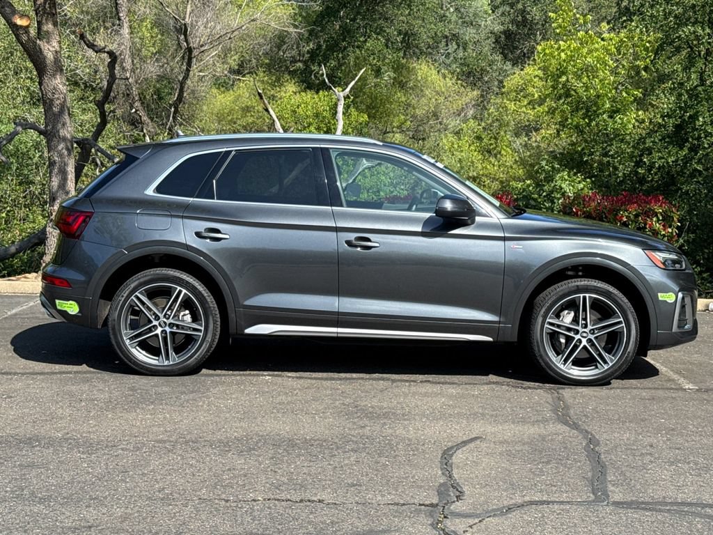 Certified 2023 Audi Q5 e Premium w/ Convenience Package AWD/4WD image 4