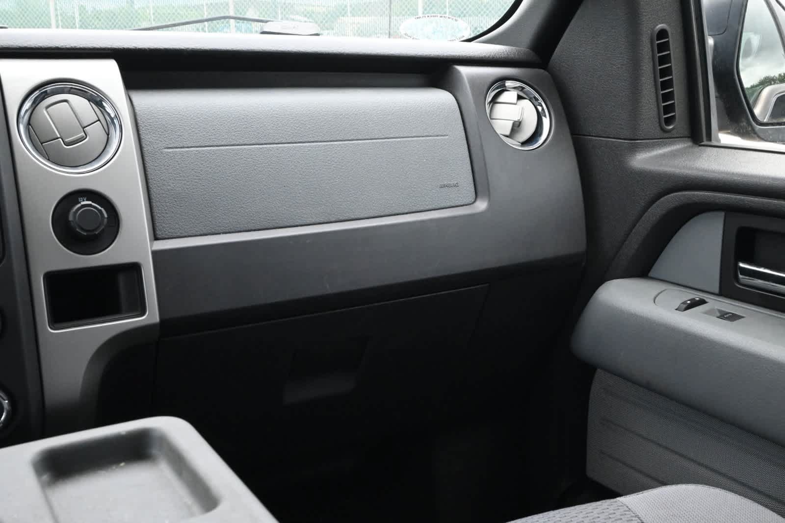 Used 2013 Ford F150 XLT w/ Luxury Equipment Group RWD image 8