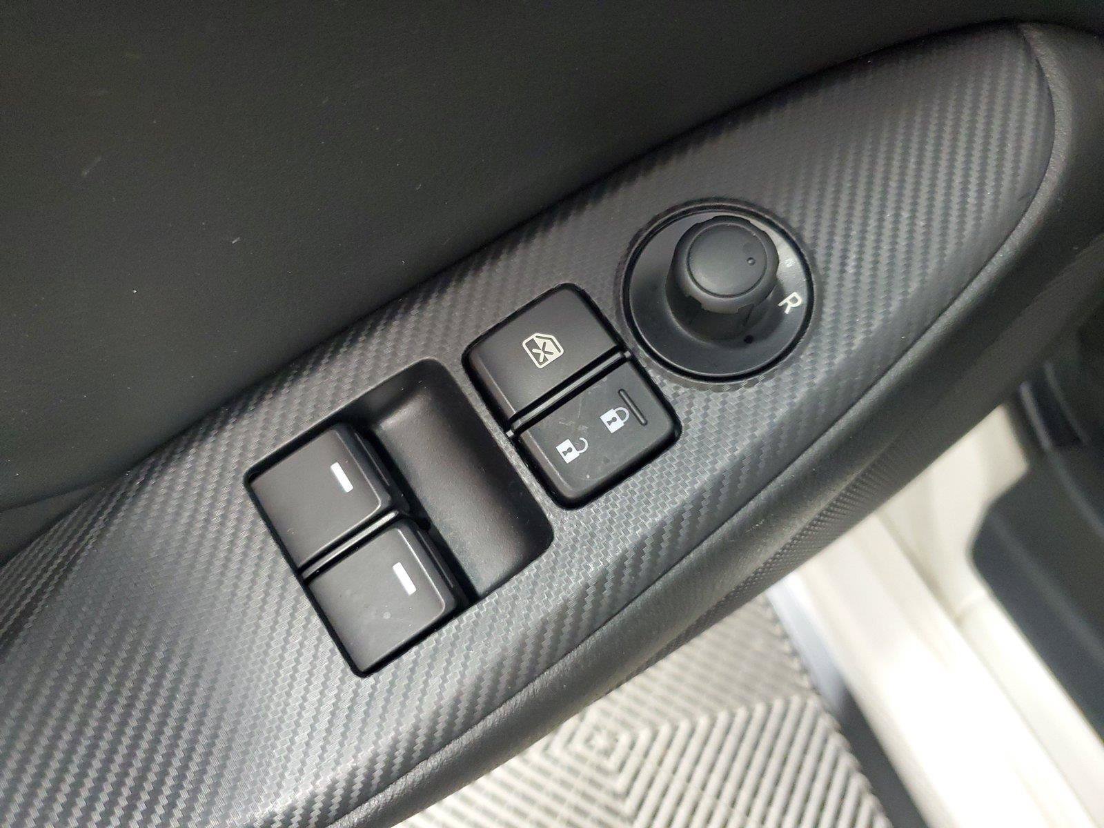 Used 2019 MAZDA MX-5 Miata Club RWD image 13