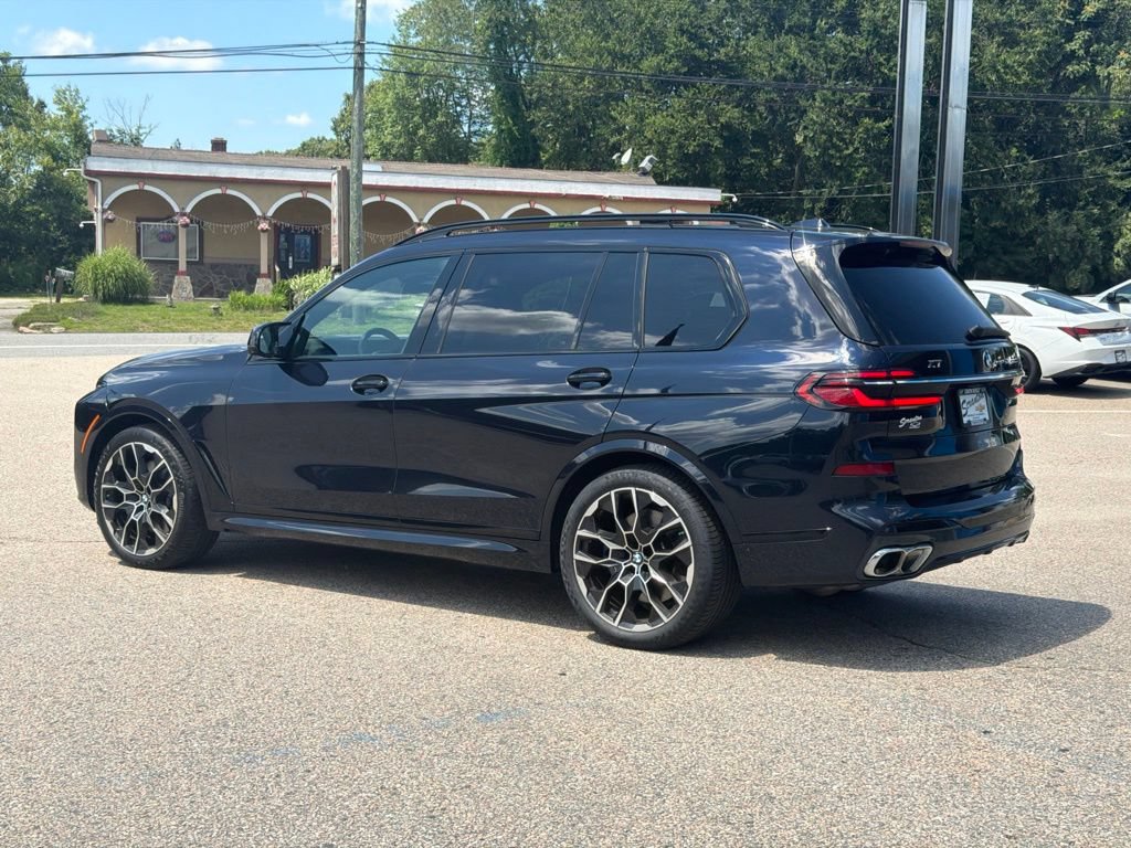 Used 2023 BMW X7 M60i w/ Climate Comfort Package AWD/4WD image 4