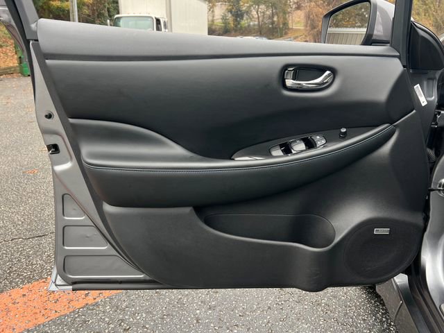 Used 2022 Nissan Leaf SL Plus image 11