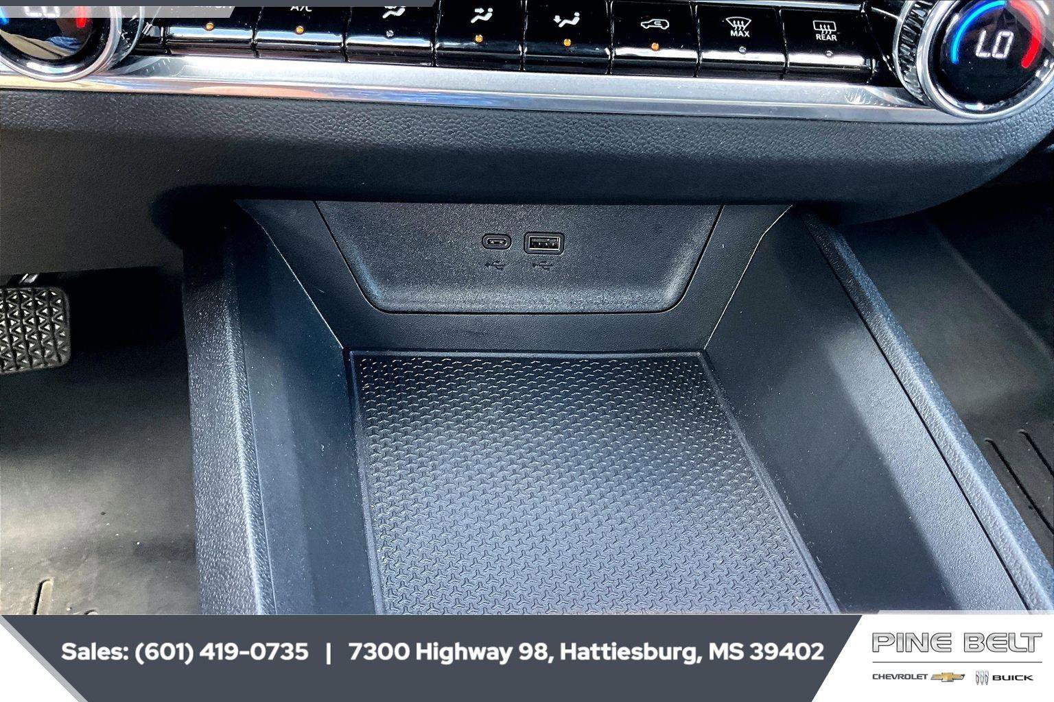 Used 2025 Chevrolet Equinox LT w/ Convenience Package II AWD/4WD image 24