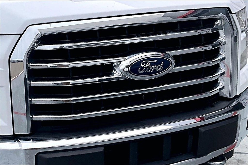 Used 2017 Ford F150 XLT w/ Equipment Group 302A Luxury image 33