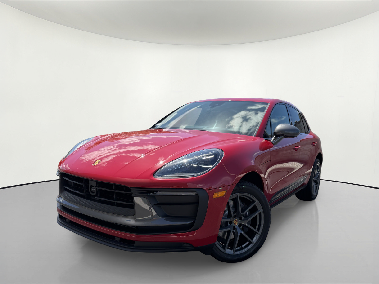 New 2026 Porsche Macan Turbo AWD/4WD image 1