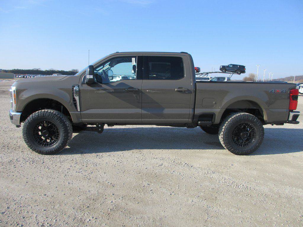New 2026 Ford F250 XLT w/ XLT Premium Package image 9