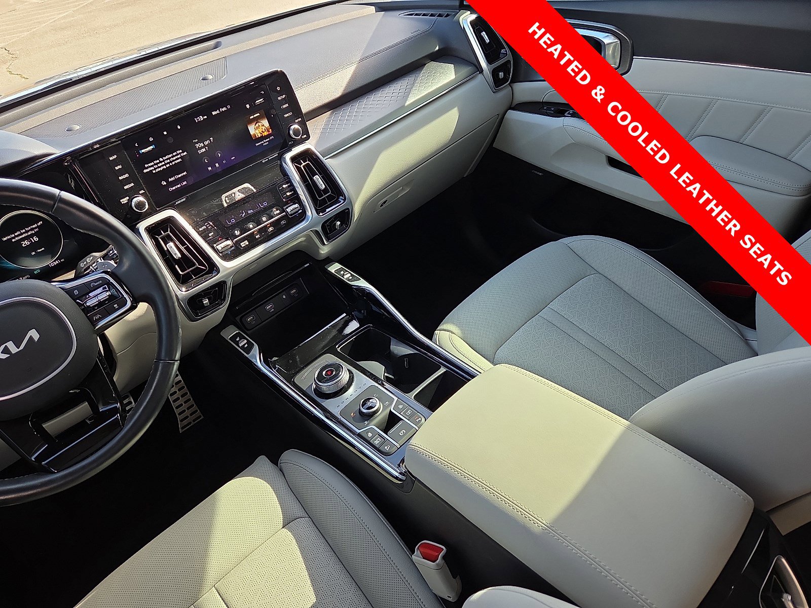 Used 2023 Kia Sorento SX Prestige image 13