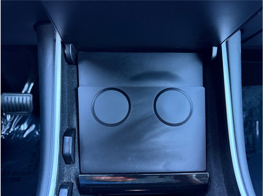 Used 2020 Tesla Model Y Long Range image 22