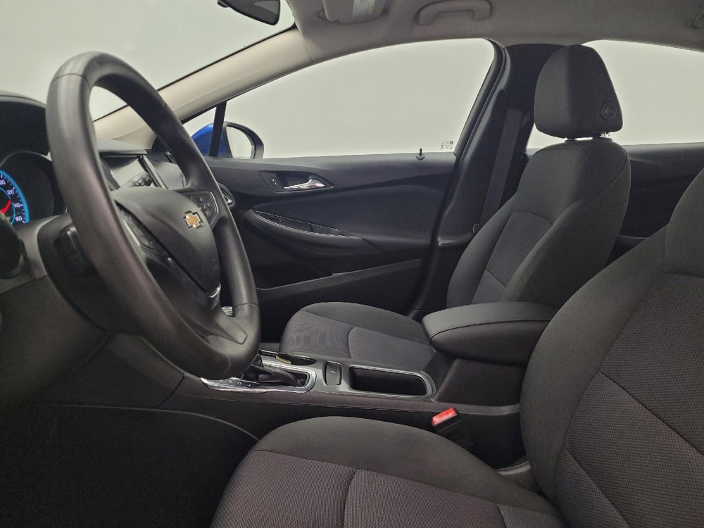 Used 2017 Chevrolet Cruze LT w/ Convenience Package image 17