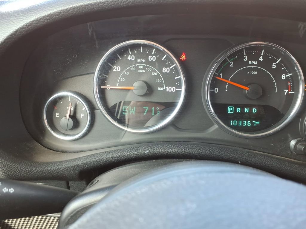 Used 2015 Jeep Wrangler Unlimited Sahara w/ Max Tow Package image 16