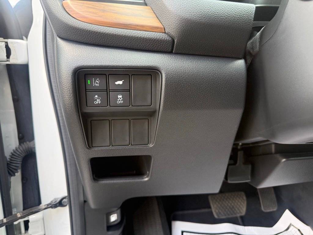 Used 2020 Honda CR-V Touring image 15