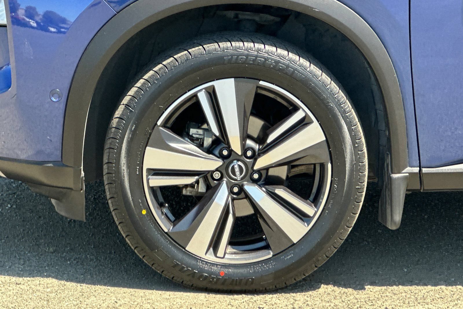 Used 2023 Nissan Rogue SL w/ SL Premium Package FWD image 31