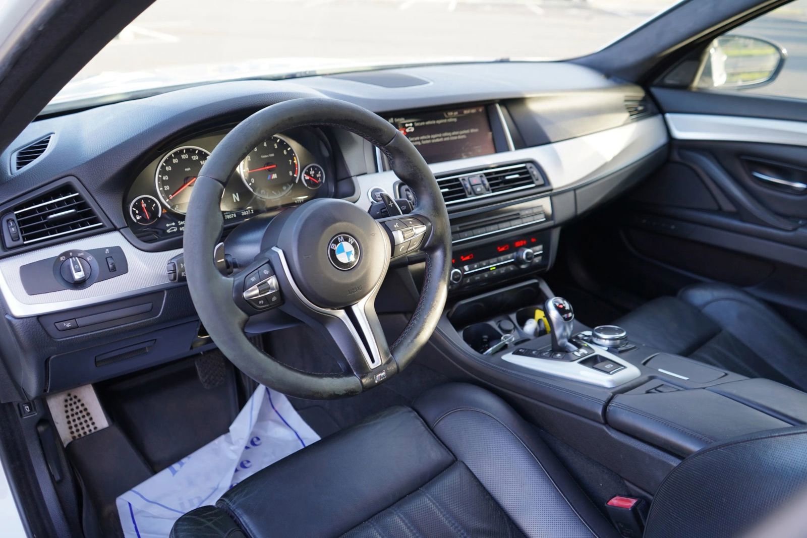 Used 2016 BMW M5 image 9