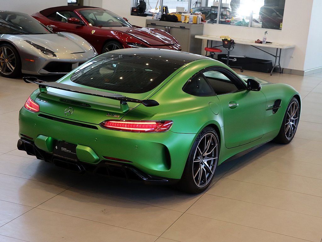 Used 2018 Mercedes-Benz AMG GT R image 30