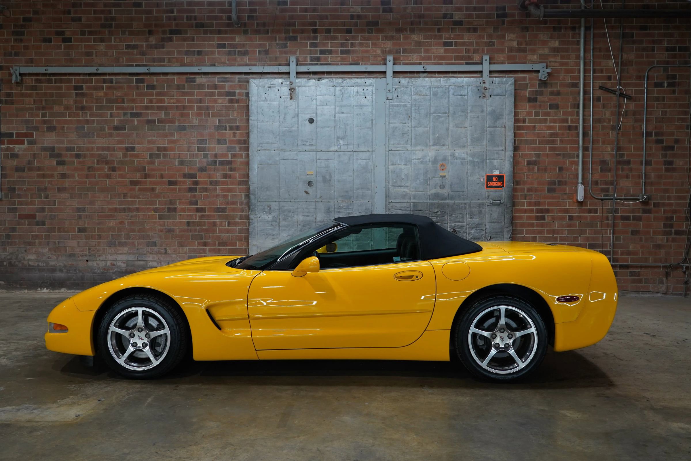 Used 2002 Chevrolet Corvette Coupe w/ Preferred Equipment Group2
