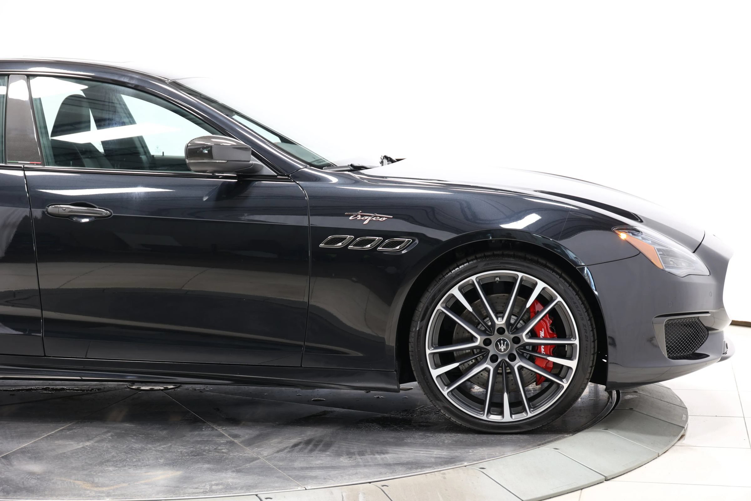 Used 2022 Maserati Quattroporte Trofeo RWD image 69
