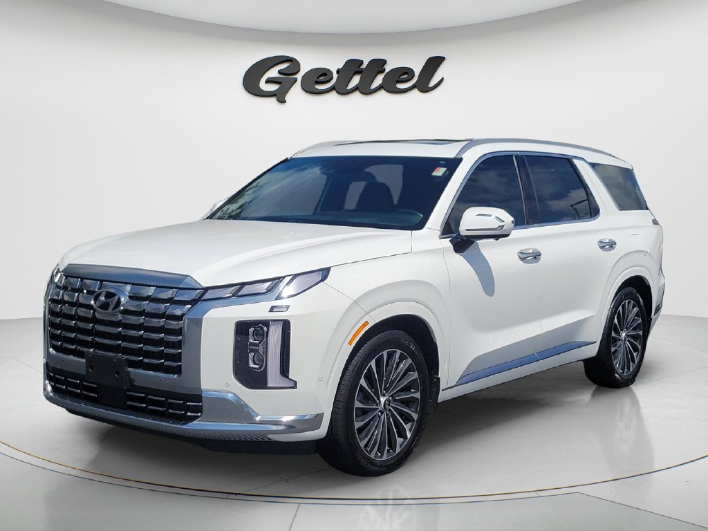 Used 2023 Hyundai Palisade Calligraphy FWD image 1