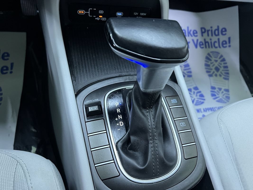 Used 2025 Hyundai Kona SEL FWD image 22