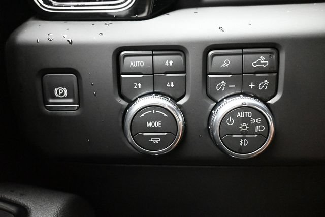 Used 2026 GMC Sierra 2500 AT4 w/ AT4 Premium Plus Package AWD/4WD image 13