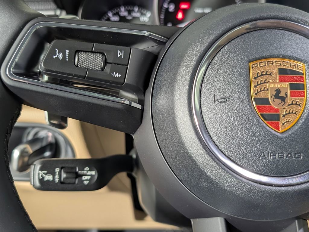 New 2026 Porsche Macan image 37