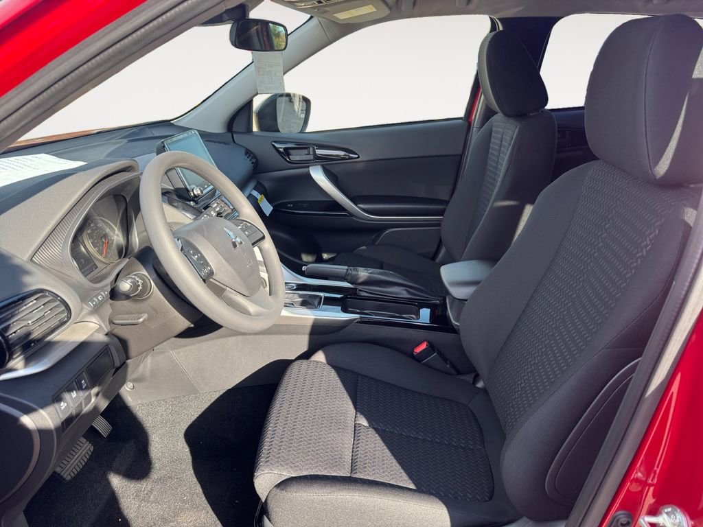 New 2026 Mitsubishi Eclipse Cross LE image 9