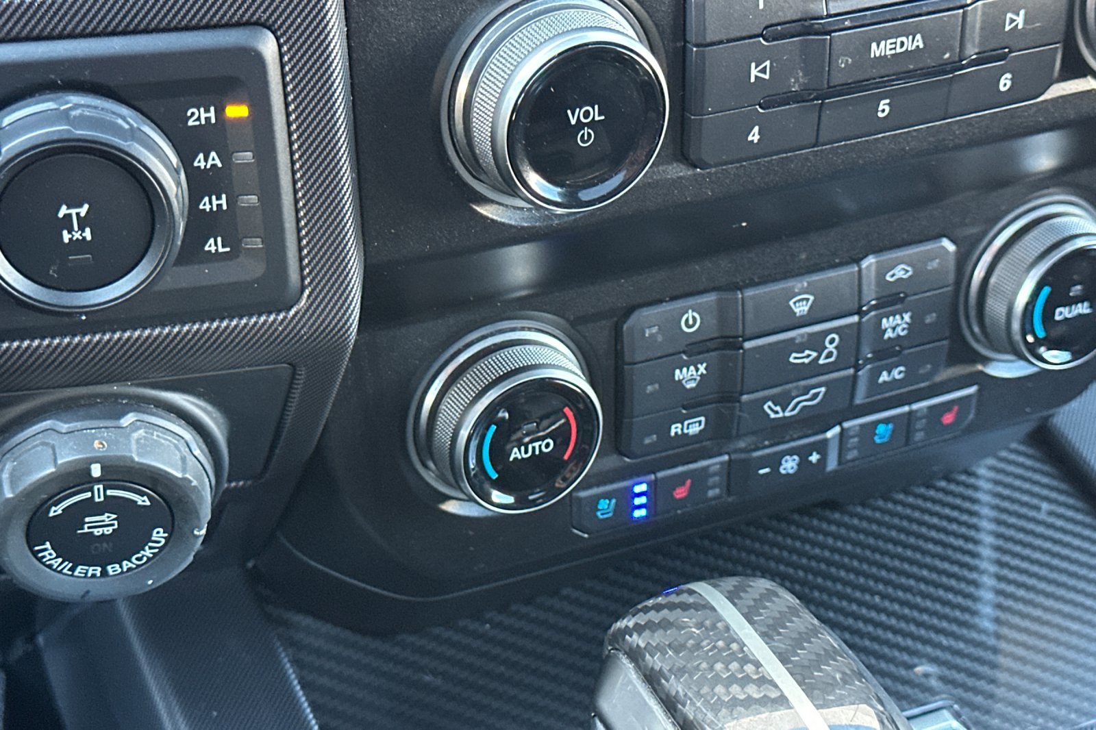 Used 2020 Ford F150 Raptor w/ Equipment Group 802A Luxury image 28