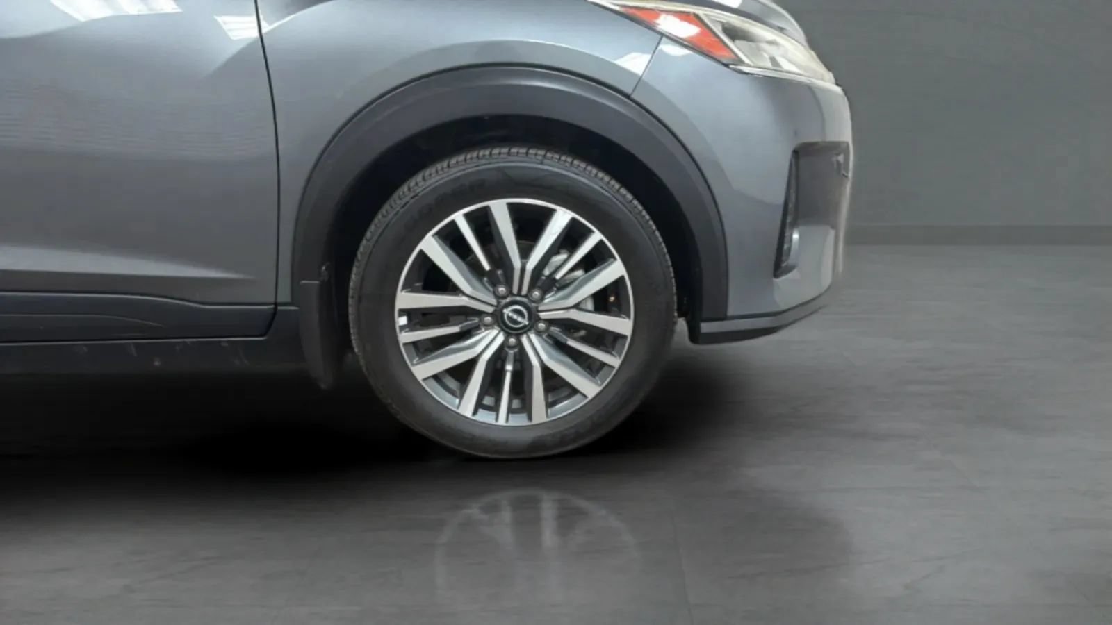 Used 2022 Nissan Kicks SV FWD image 26