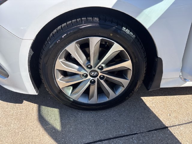 Used 2016 Hyundai Sonata Sport w/ Option Group 02 FWD image 31