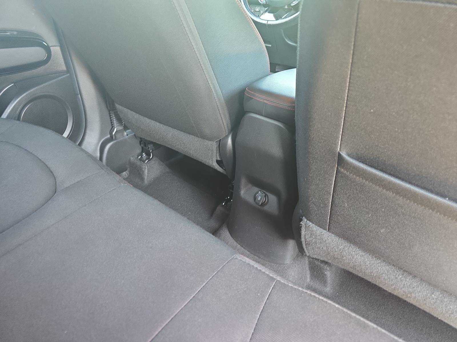 Used 2019 Kia Soul + FWD image 11