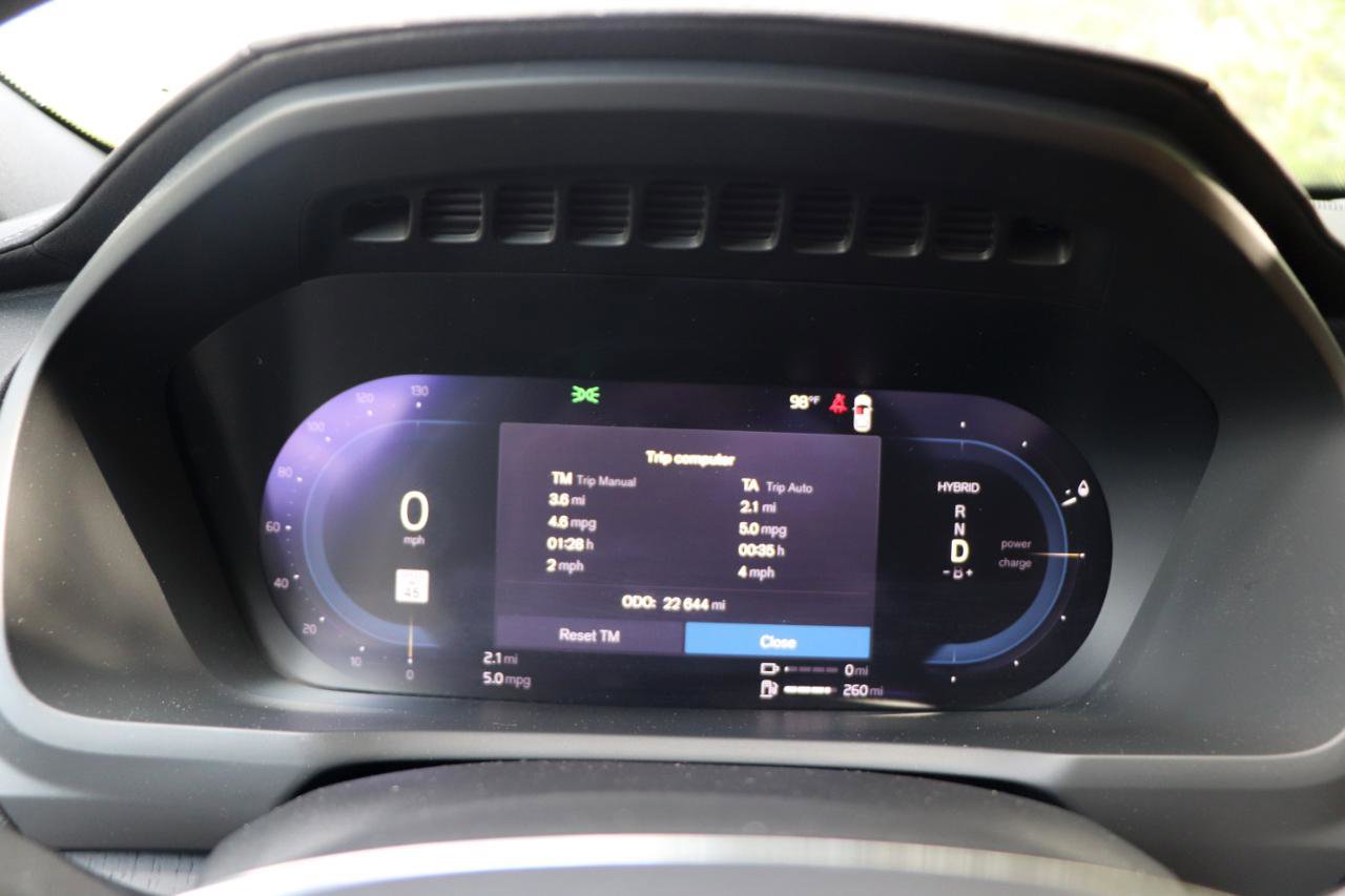 Used 2023 Volvo XC90 T8 Ultimate AWD/4WD image 13
