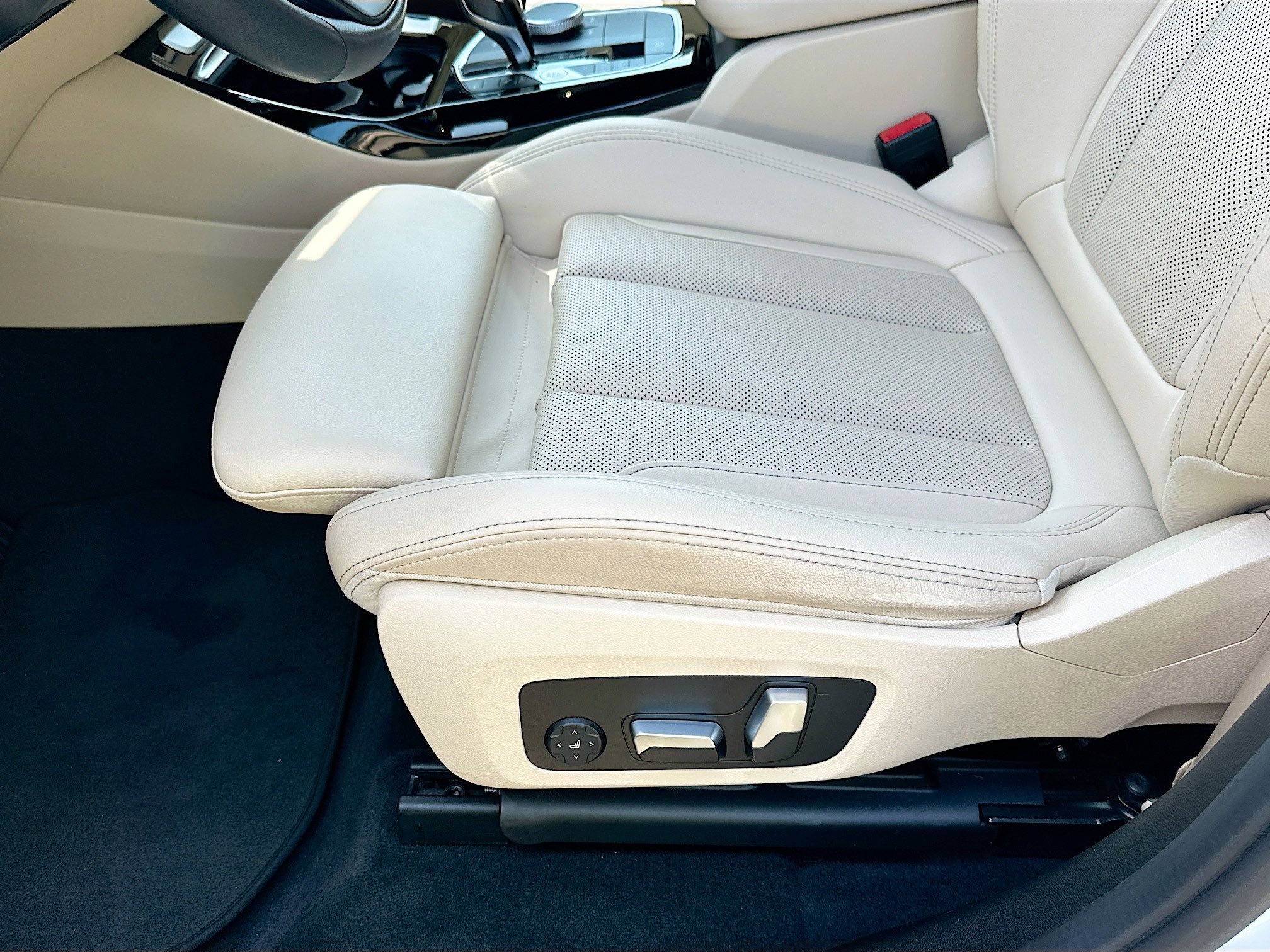 Used 2022 BMW X3 sDrive30i w/ Premium Package 2 RWD image 14