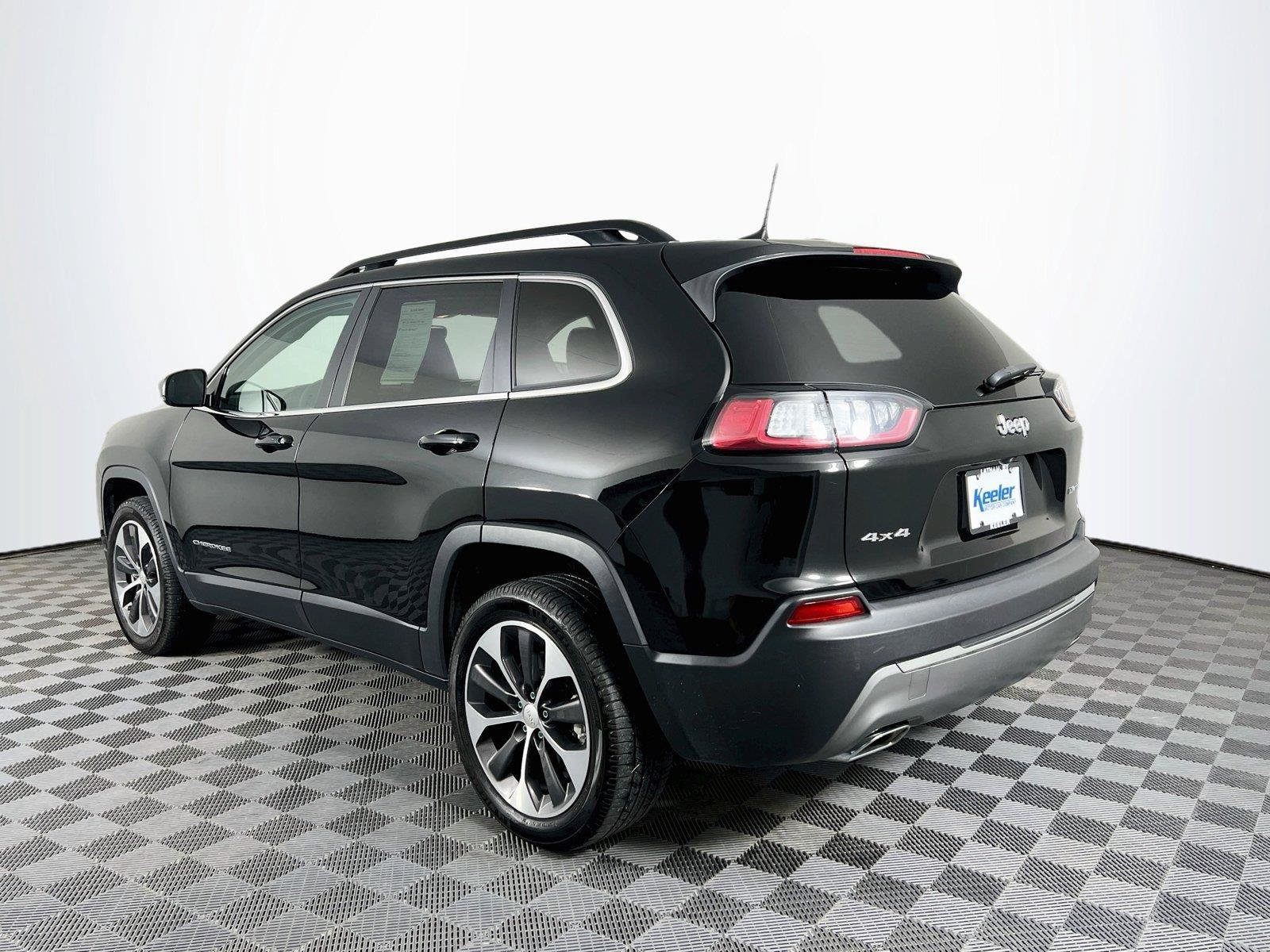 Used 2022 Jeep Cherokee Limited w/ Elite Package AWD/4WD image 4