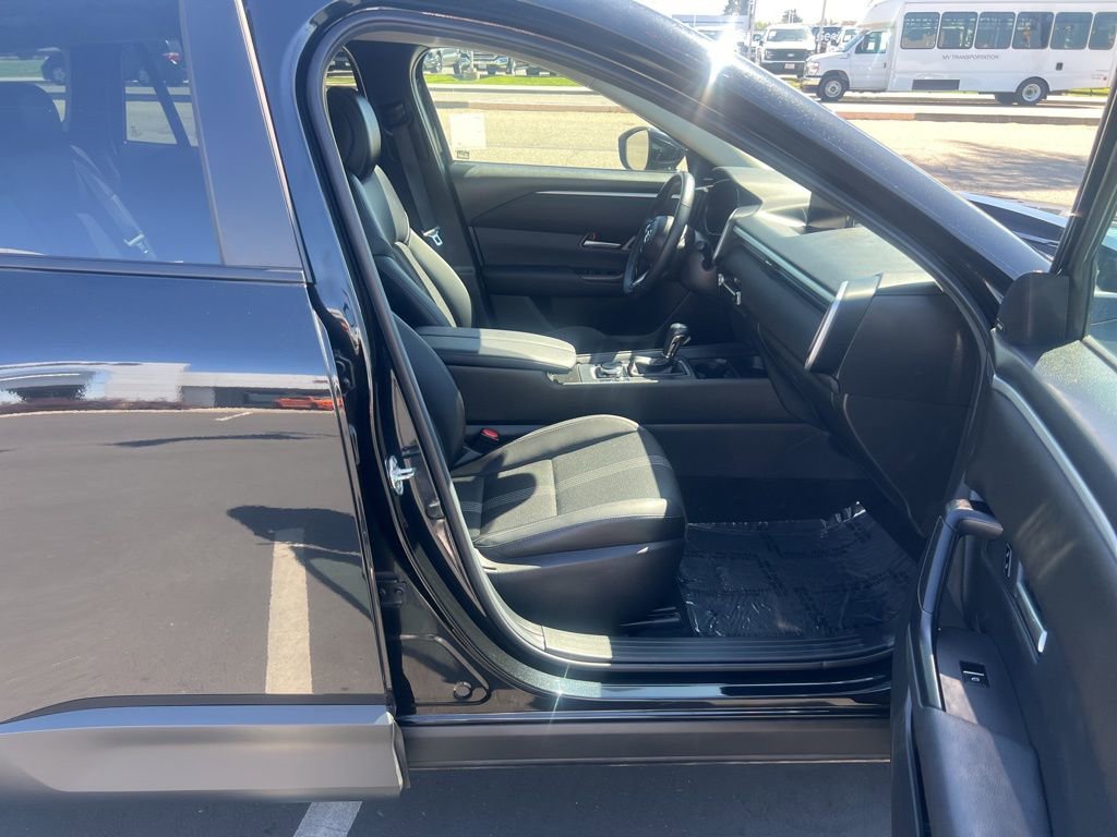 Used 2025 MAZDA CX-50 AWD 2.5 S w/ Premium Package image 26