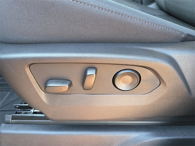 New 2026 Chevrolet Silverado 2500 Custom w/ Custom Convenience Package image 9