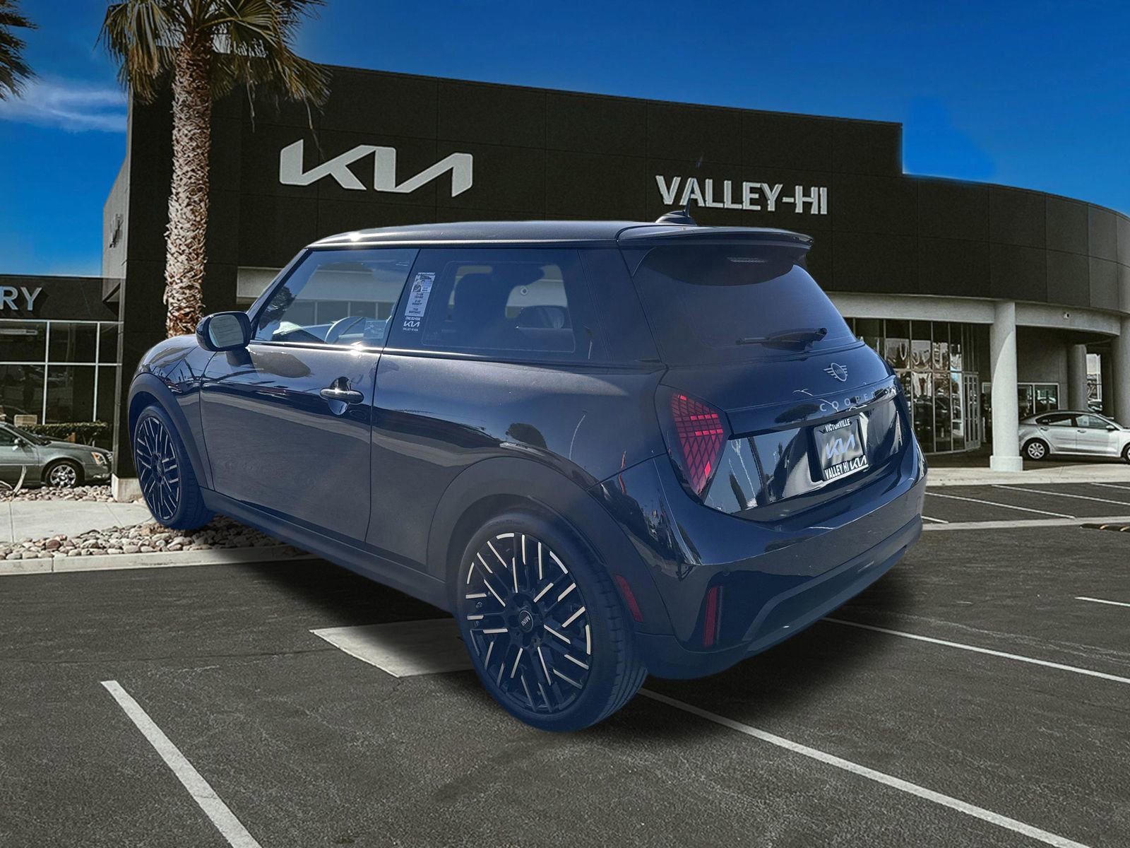 Used 2025 MINI Cooper S image 11