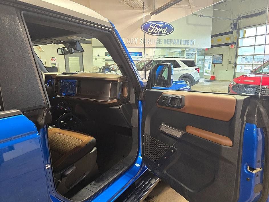 Used 2023 Ford Bronco Outer Banks image 36