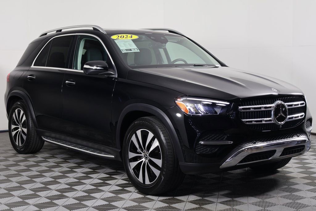 Certified 2024 Mercedes-Benz GLE 350 4MATIC w/ 3rd Row Seat Package image 3