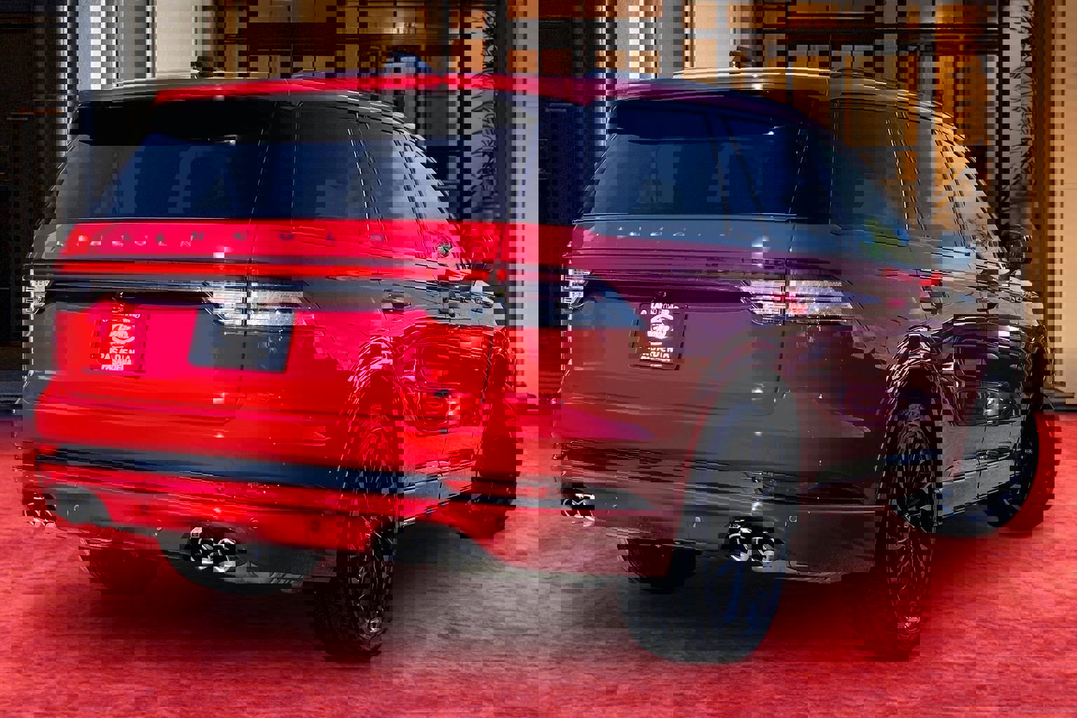 Used 2025 Lincoln Aviator Reserve w/ Equipment Group 201A image 11