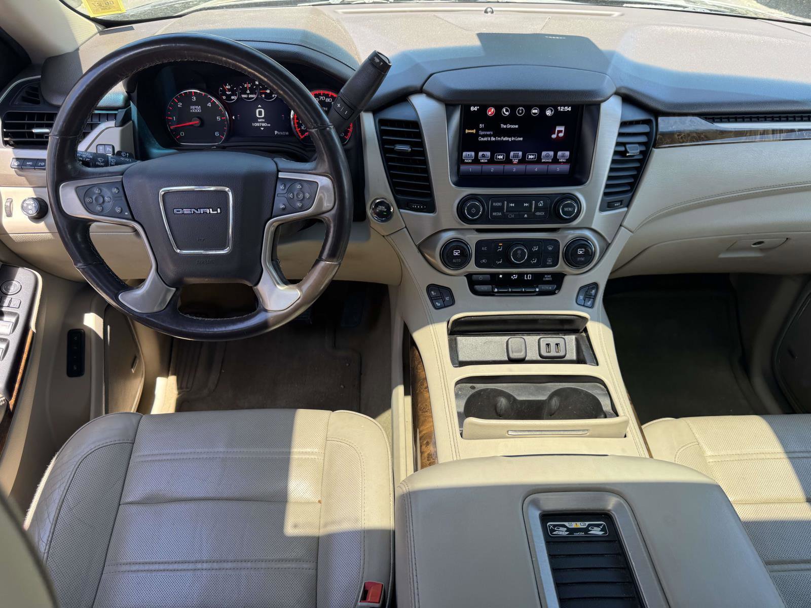 Used 2016 GMC Yukon XL Denali w/ Open Road Package AWD/4WD image 11