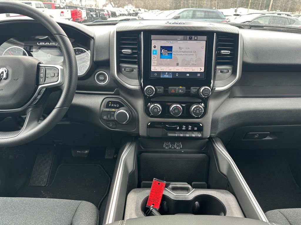 New 2026 RAM 1500 Express AWD/4WD image 17