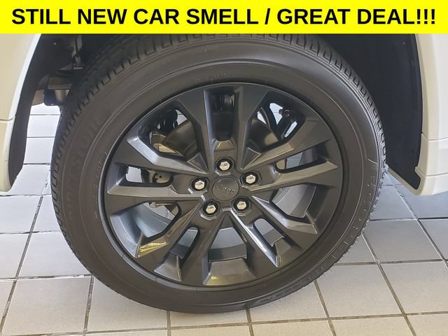 Used 2026 Jeep Grand Cherokee Limited AWD/4WD image 6