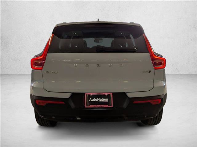 New 2026 Volvo XC40 B5 Plus w/ Protection Package Premier image 8
