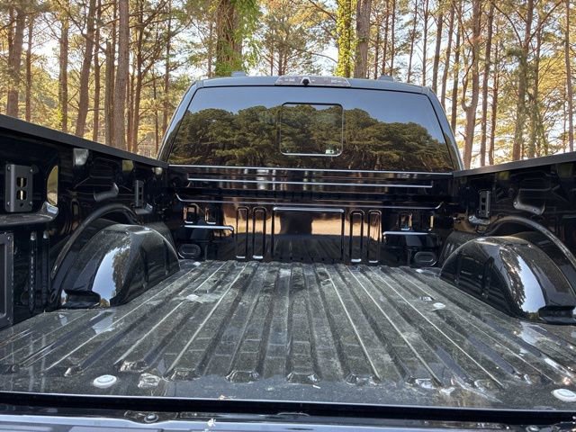 Used 2025 Ford F150 Raptor w/ Equipment Group 803A Raptor R AWD/4WD image 17