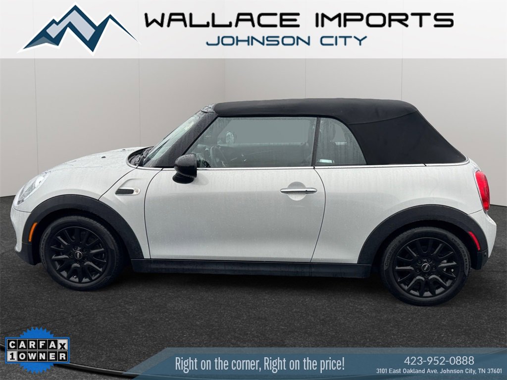Used 2017 MINI Cooper Base video 1