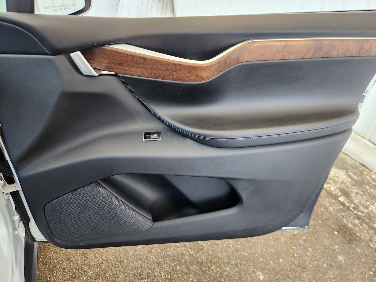 Used 2016 Tesla Model X 90D image 21