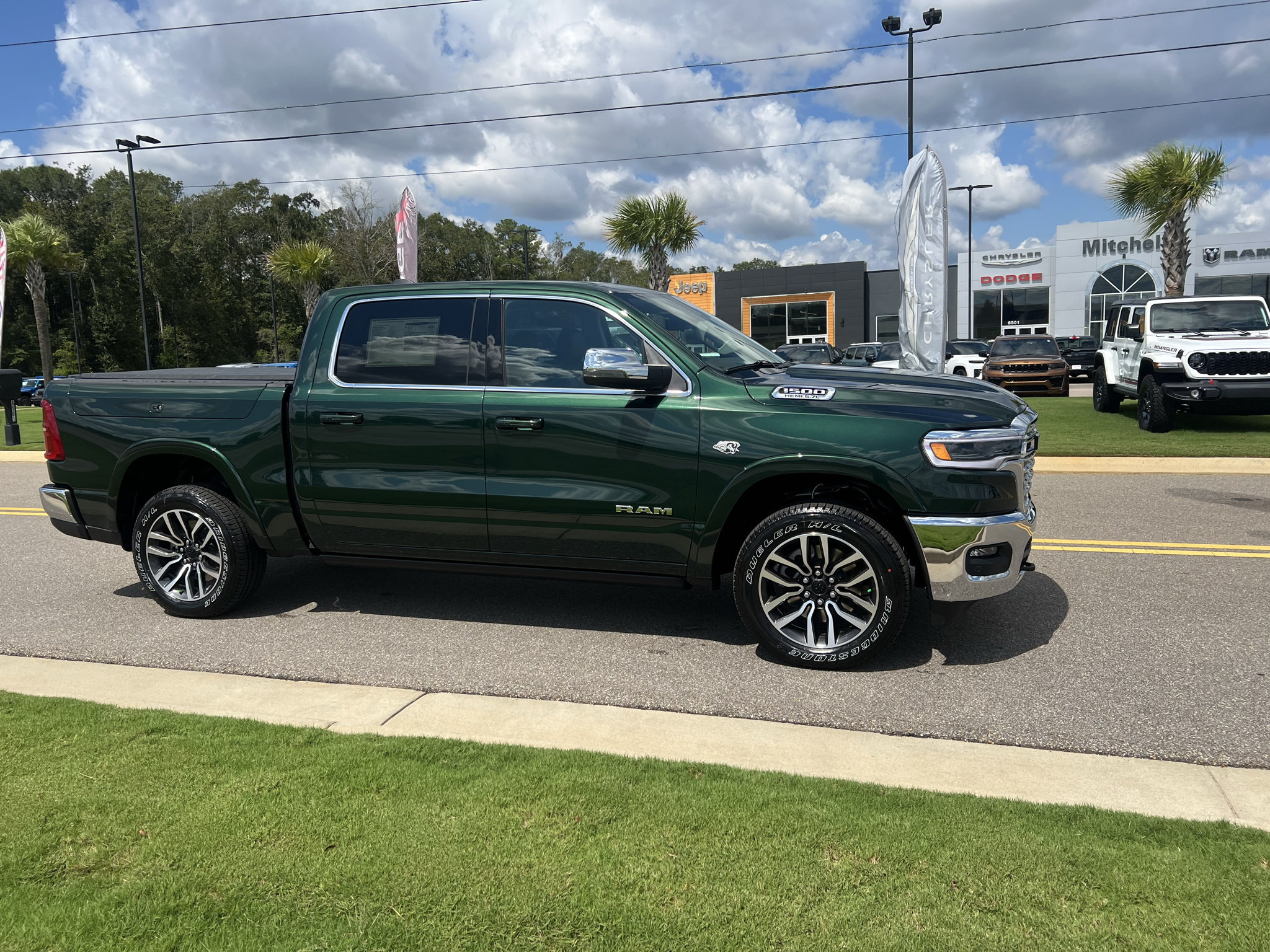 New 2027 RAM 1500 Laramie Longhorn AWD/4WD image 3