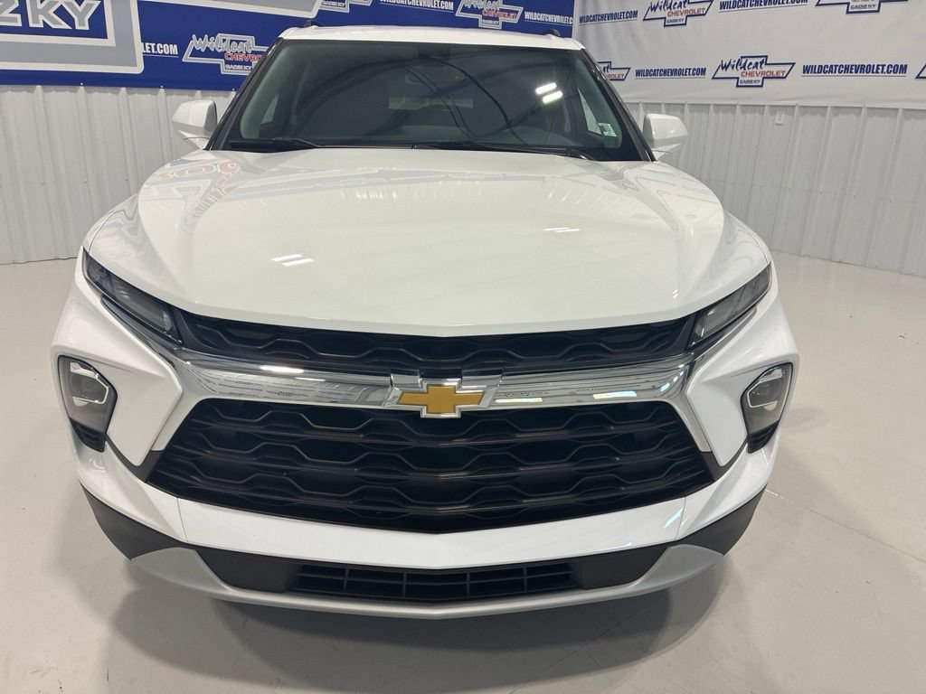 Used 2024 Chevrolet Blazer LT w/ Convenience Package FWD image 8