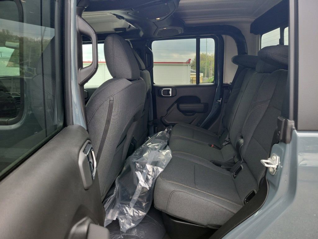 New 2025 Jeep Gladiator Sport image 8