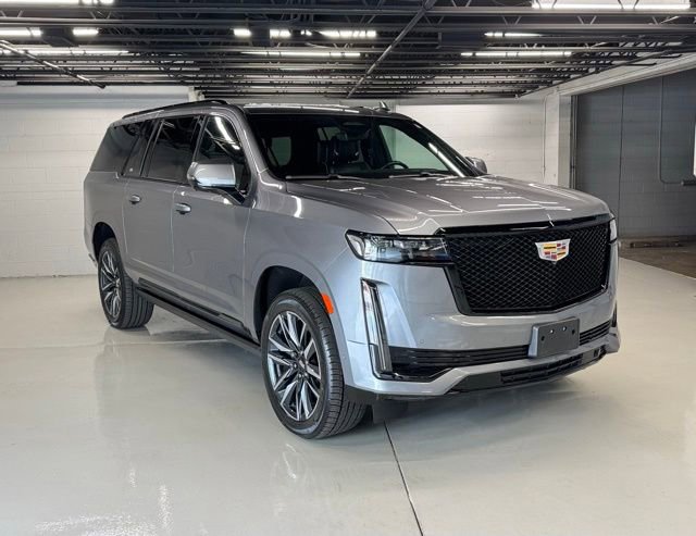 Used 2021 Cadillac Escalade ESV Sport w/ Driver Assist Tech Package AWD/4WD image 7