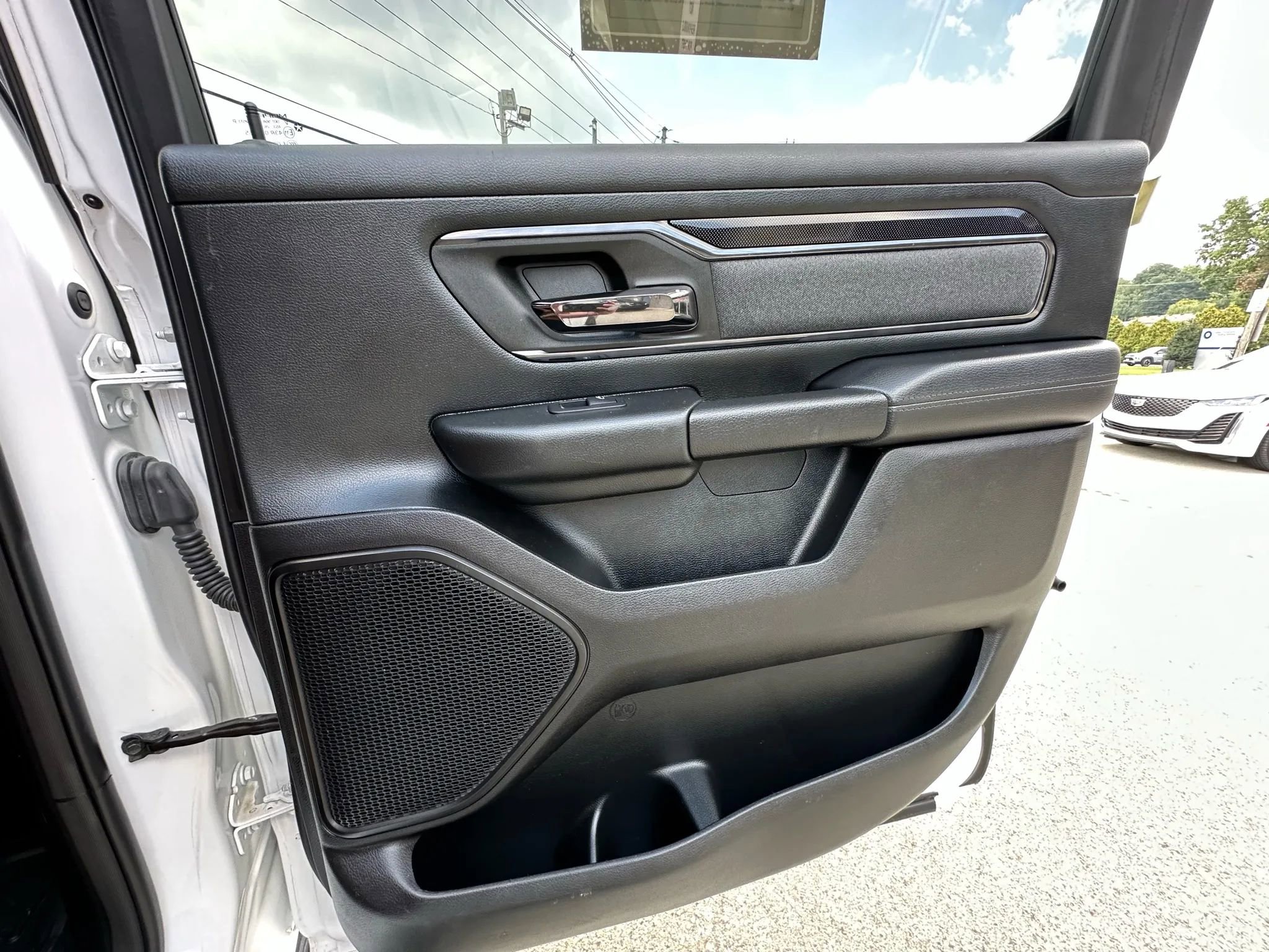 Used 2021 RAM 1500 Big Horn w/ Built-to-serve Edition image 31