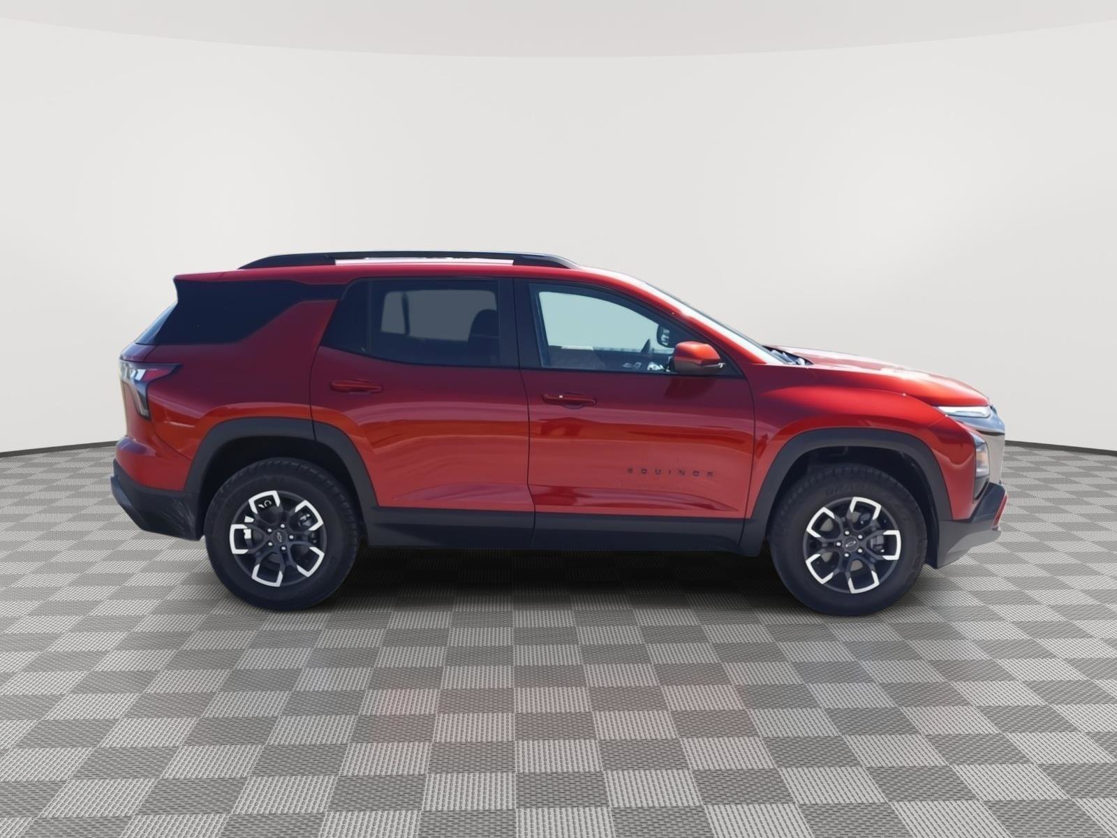 New 2026 Chevrolet Equinox ACTIV w/ Convenience Package III AWD/4WD image 2